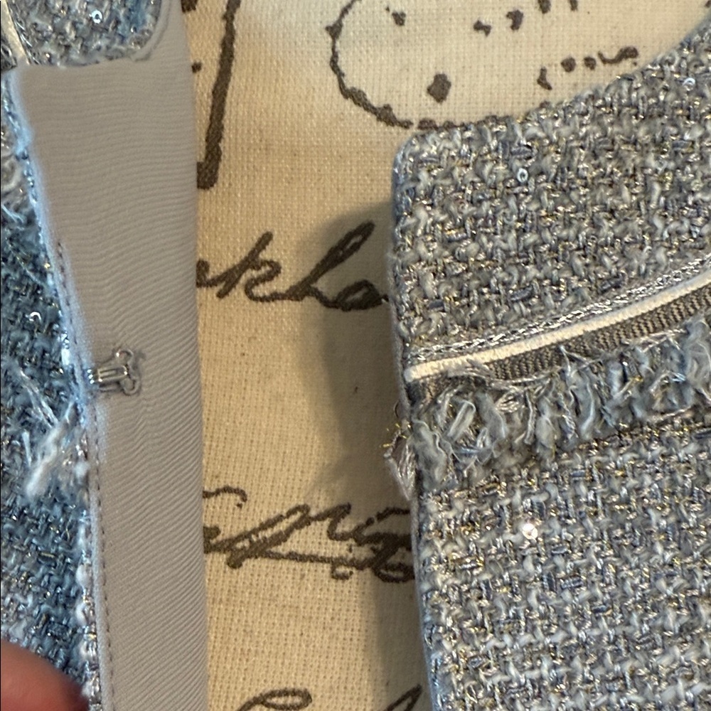 EUC Women’s Tahari Silver & Gold Tweed Skirt Suit Set - 4P - Picture 4 of 9